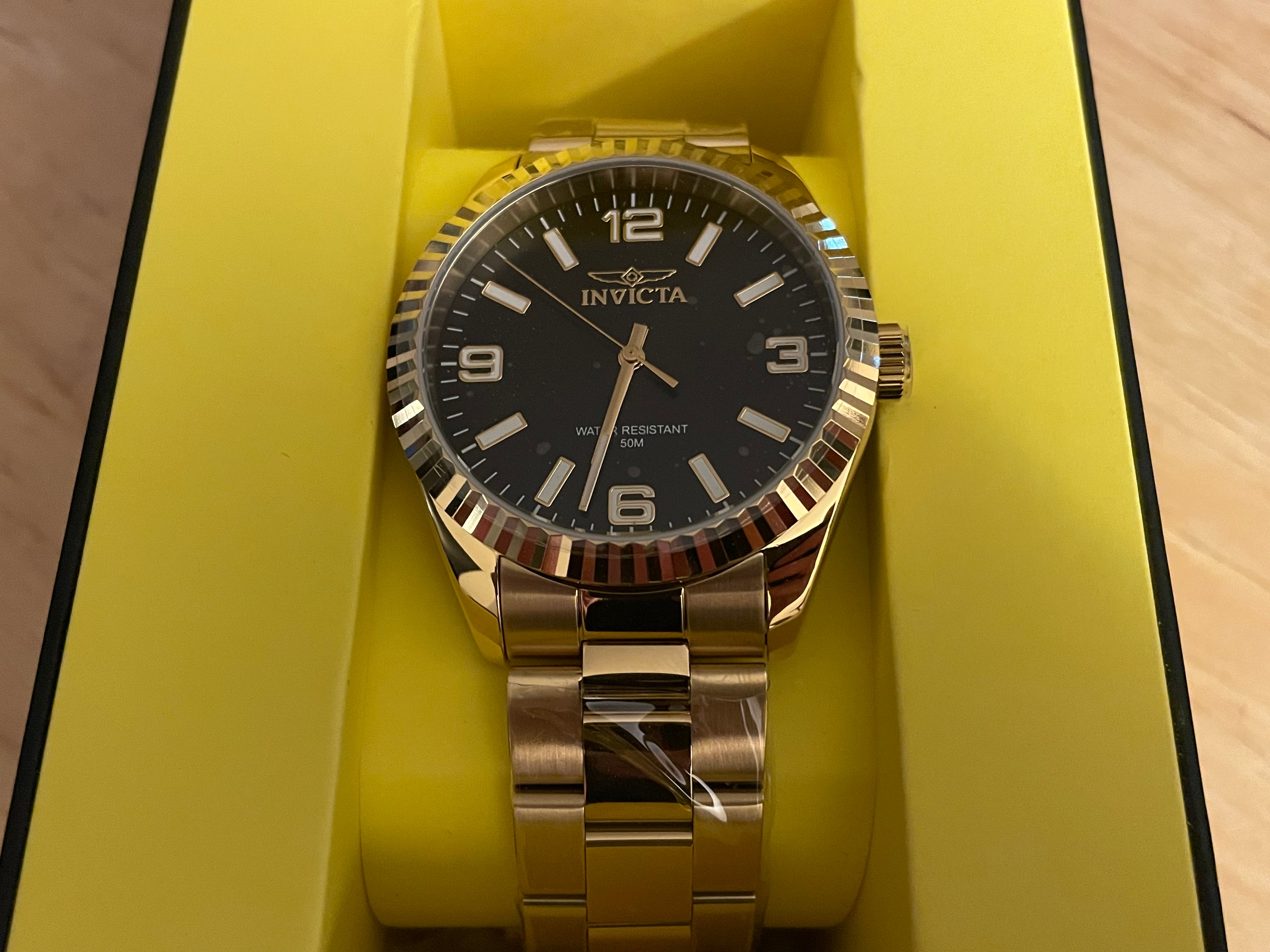 Invicta Stratford Gold