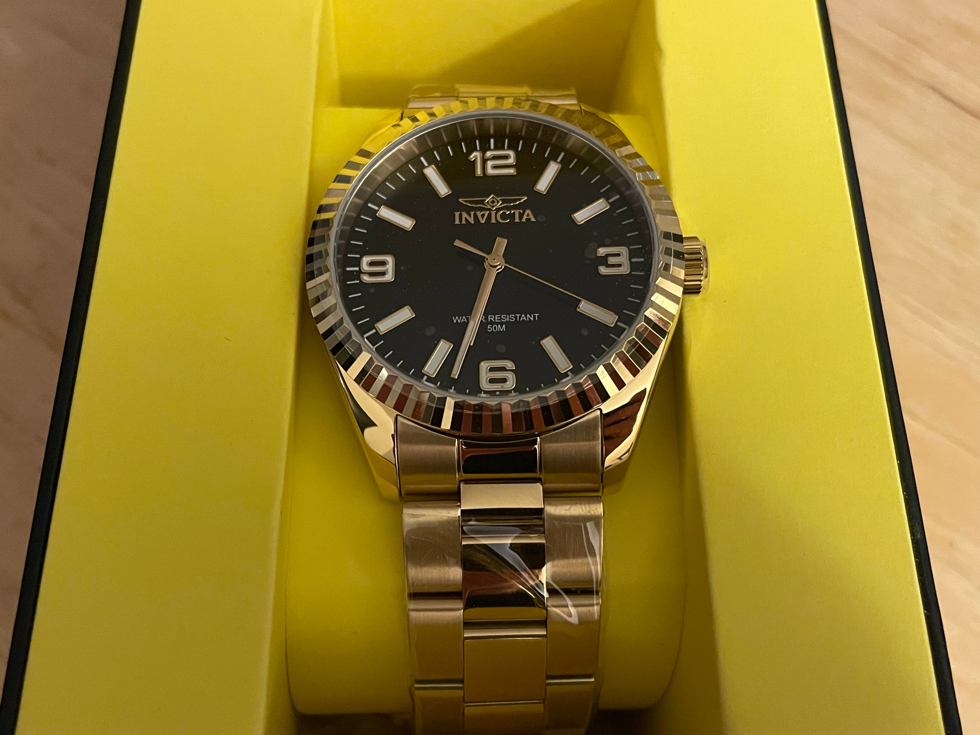 Invicta Stratford Gold