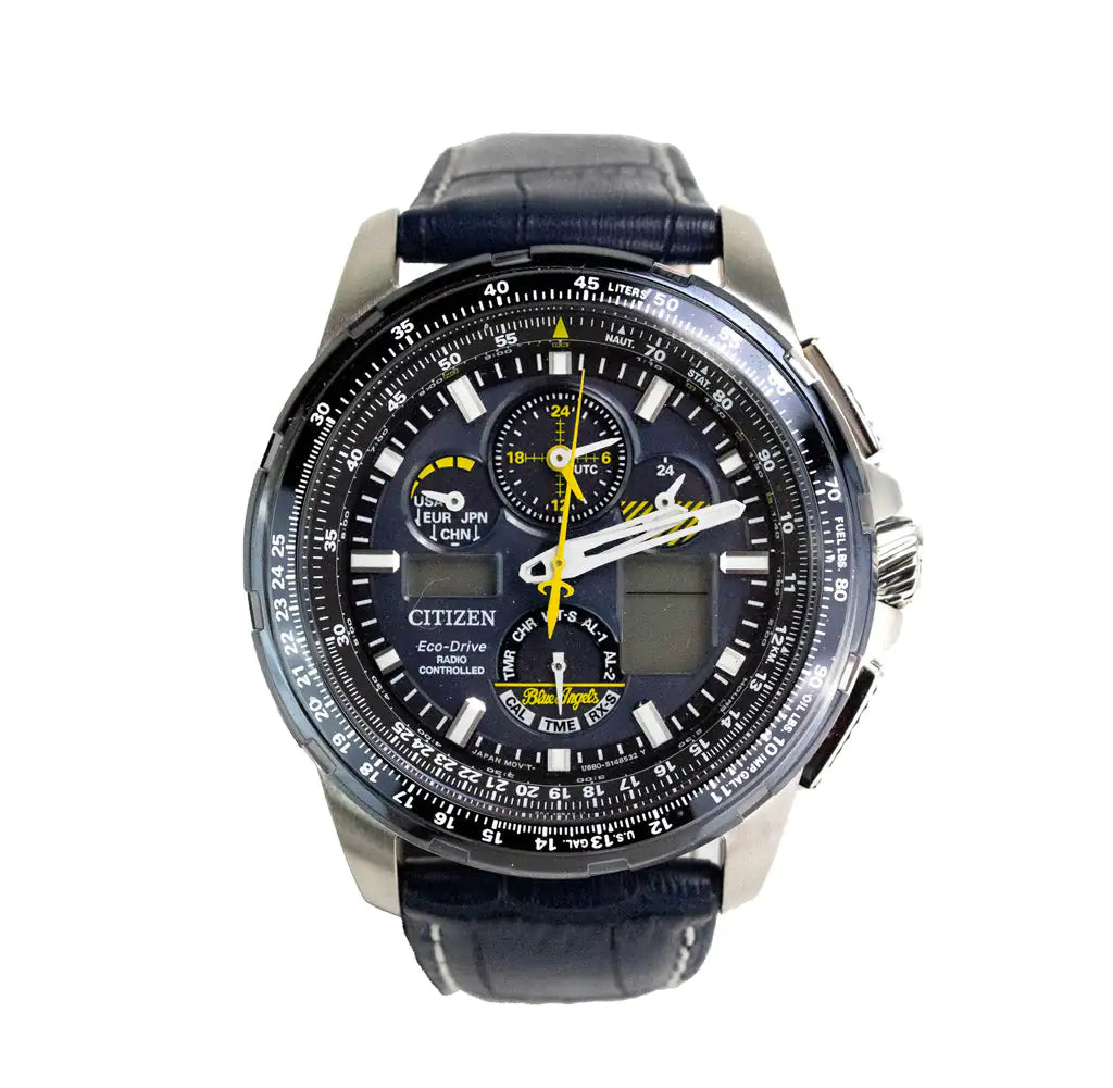 Montre Citizen Blue Angels Skyhawk AT avec bracelet en cuir imprimé crocodile